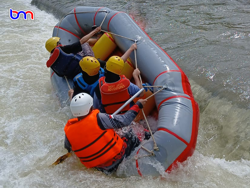 rafting megamendung 4